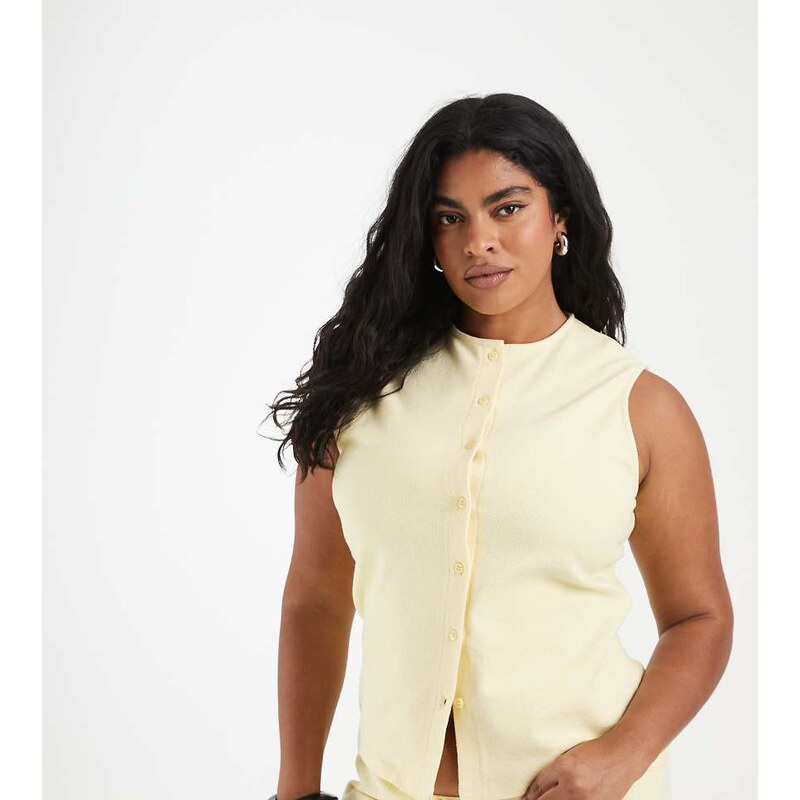 ASOS Curve ASOS DESIGN Curve textured crew neck waistcoat co-ord