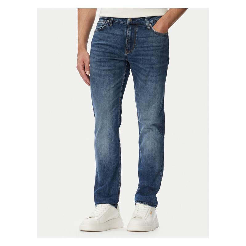 Jeansy Guess