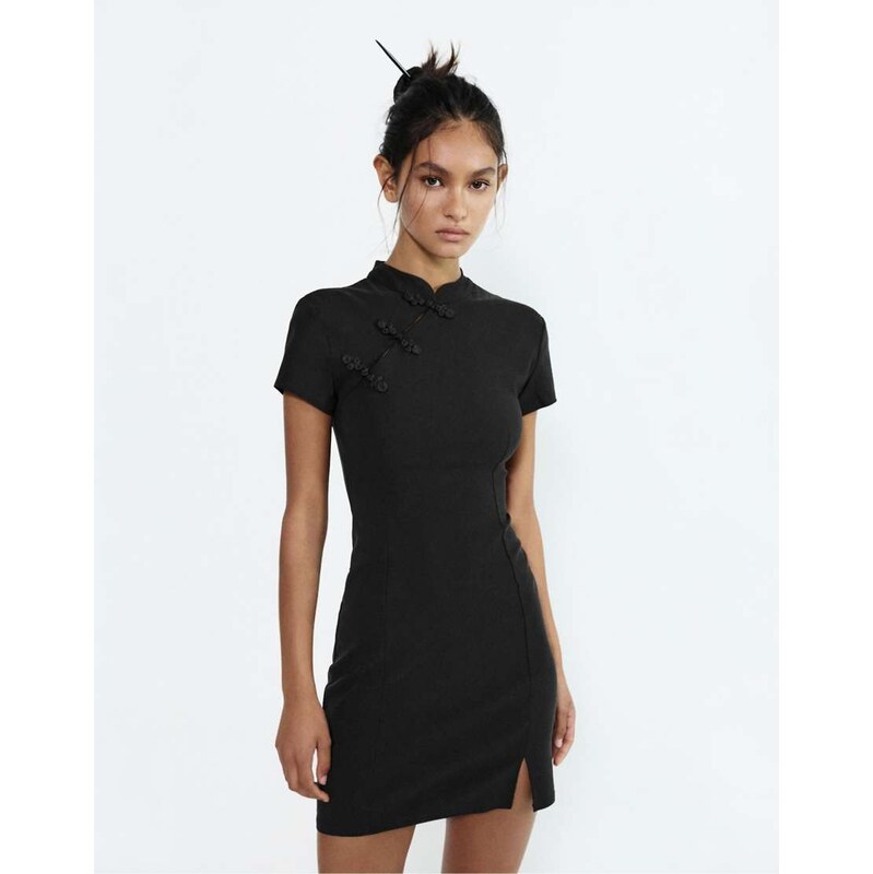 Pull&Bear Short knotted button dress in black