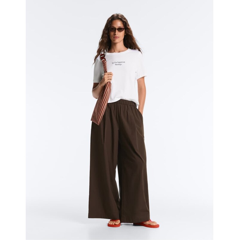 OYSHO Cotton blend short-sleeved t-shirt with slogan in off