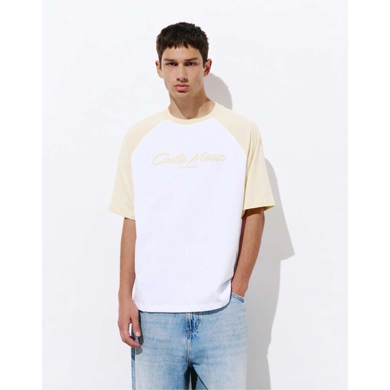 Pull&Bear Costa mesa t-shirt in yellow