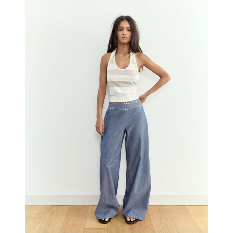 Pull&Bear Wide-leg jeans with studs in dark blue