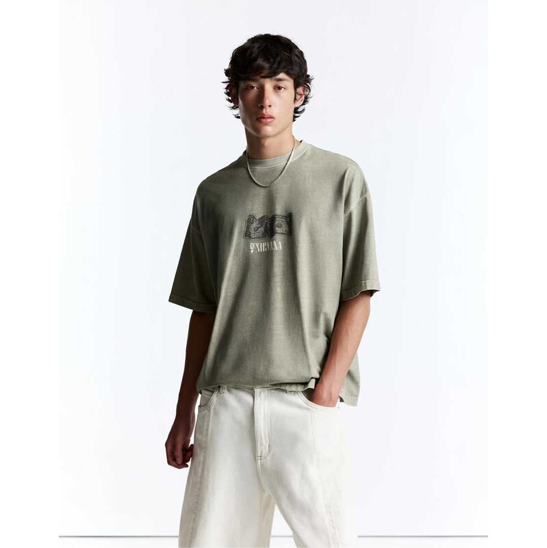 Pull&Bear Nirvana t-shirt in khaki-Green