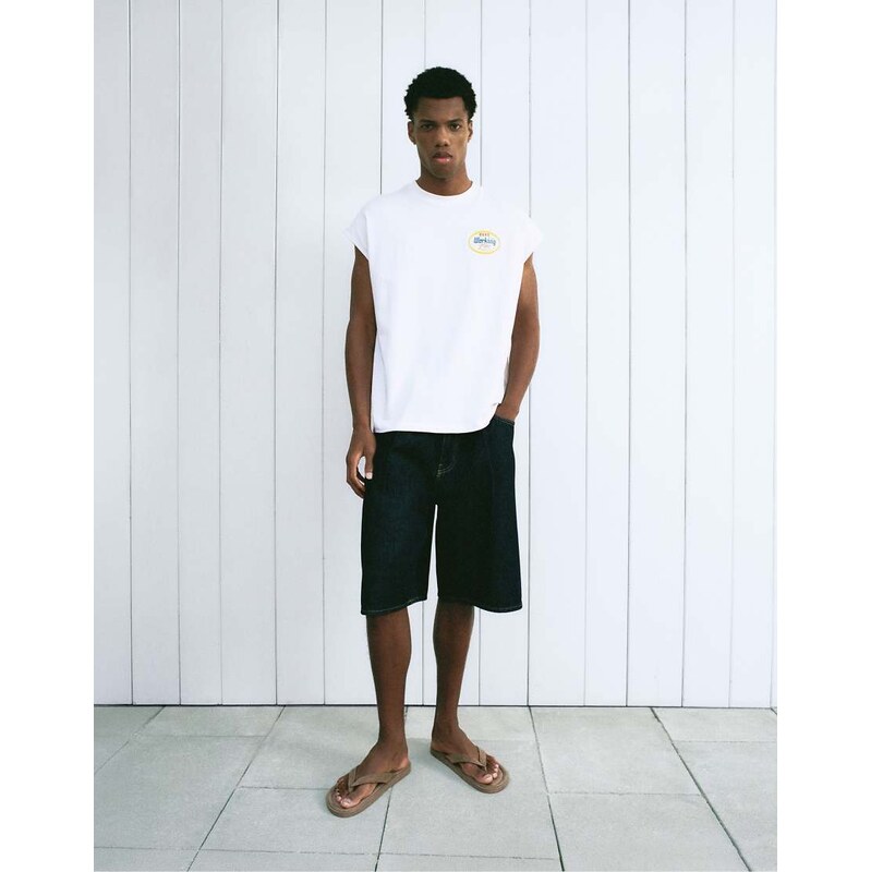 Pull&Bear Boxy graphic vest top in white