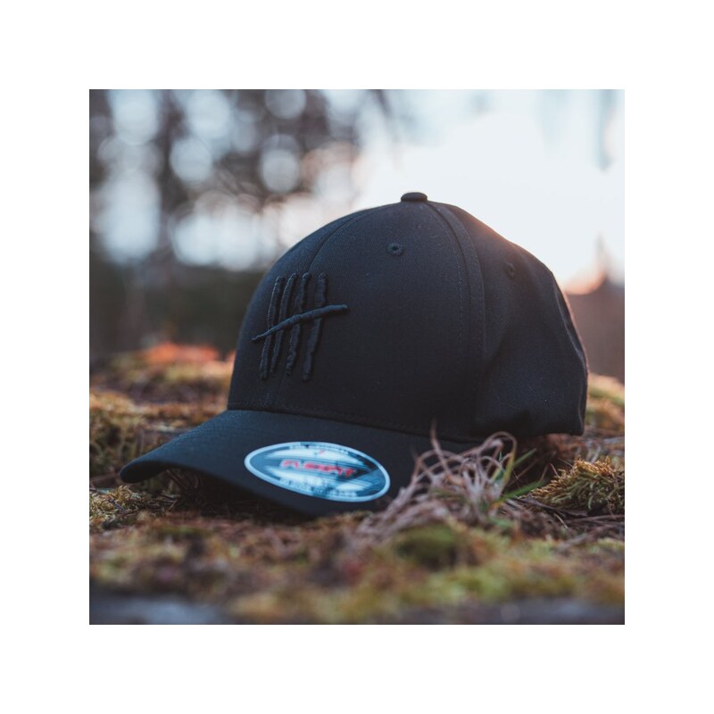 KŠILTOVKA (FLEXFIT) SAVES HELP - Alternative logo - BLK/BLK -