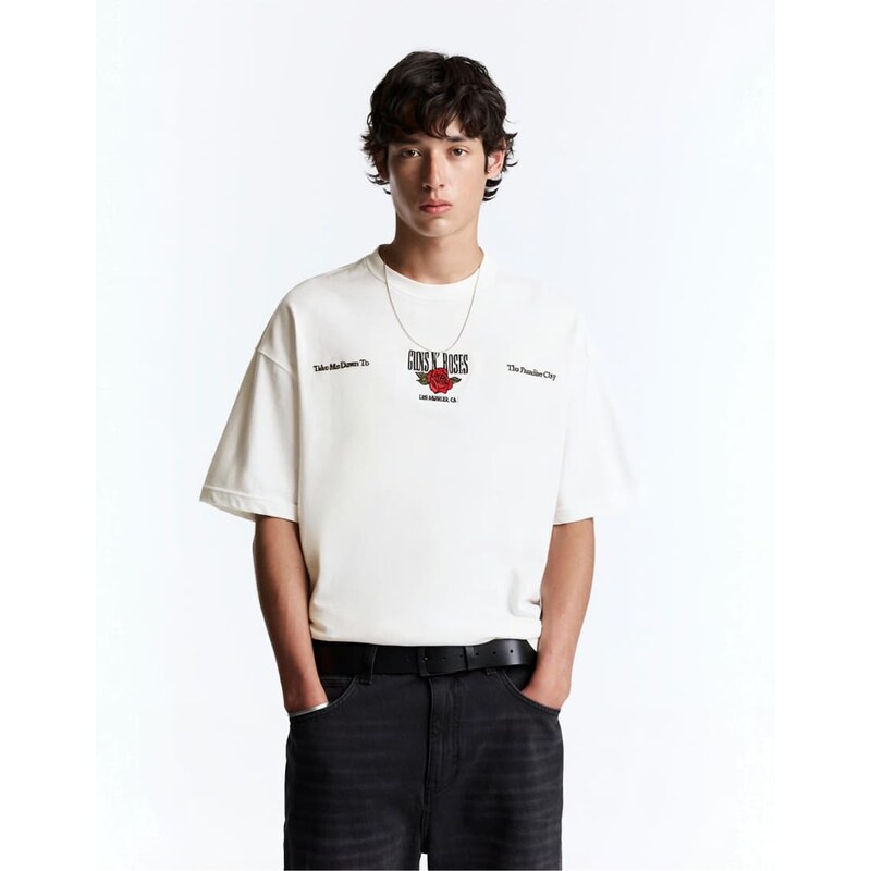 Pull&Bear Guns n roses t-shirt in off white