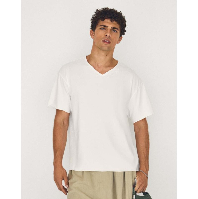 Bershka Short-sleeved v-neck t-shirt in white