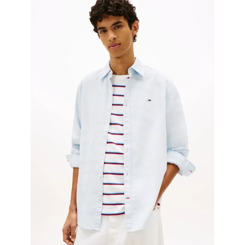 Tommy Jeans pánská světle modrá košile