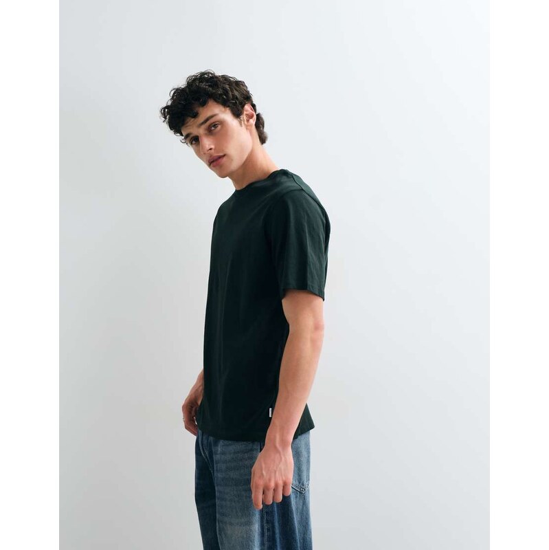Jack & Jones essentials t-shirt in forest green
