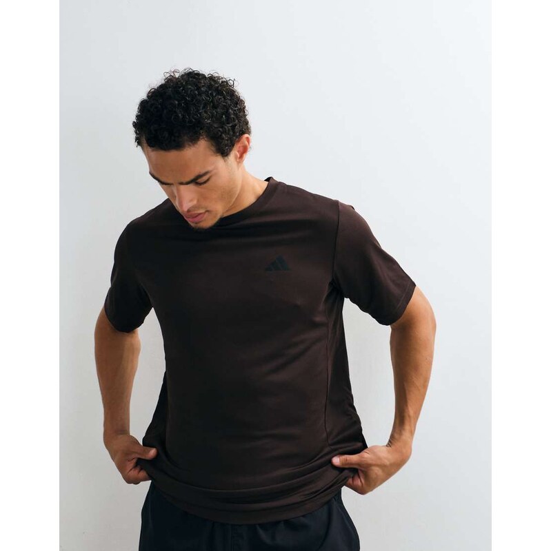 adidas performance adidas Training Essentials t-shirt in aurora