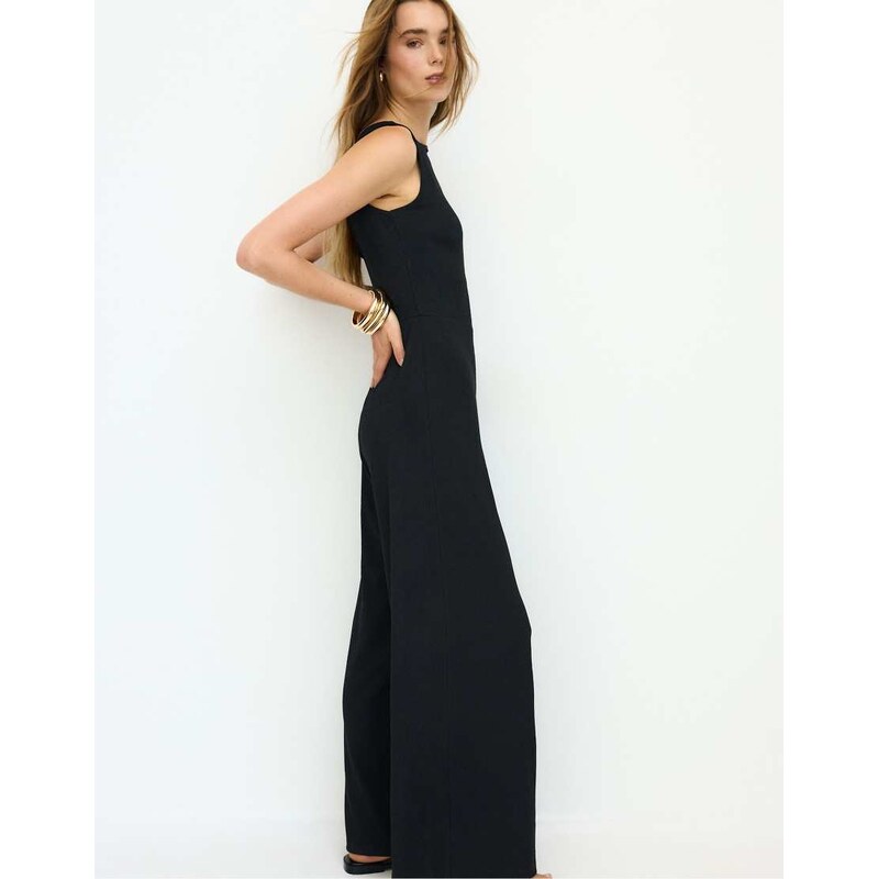 Stradivarius Sleeveless jumpsuit in black
