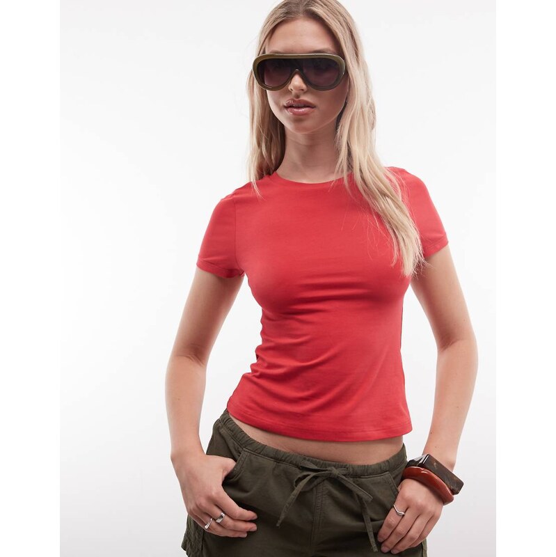 Monki slim fit t-shirt in red
