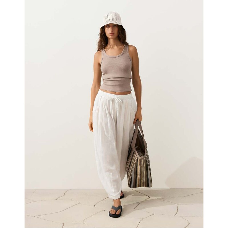 OYSHO 100% cotton balloon trousers in off-white
