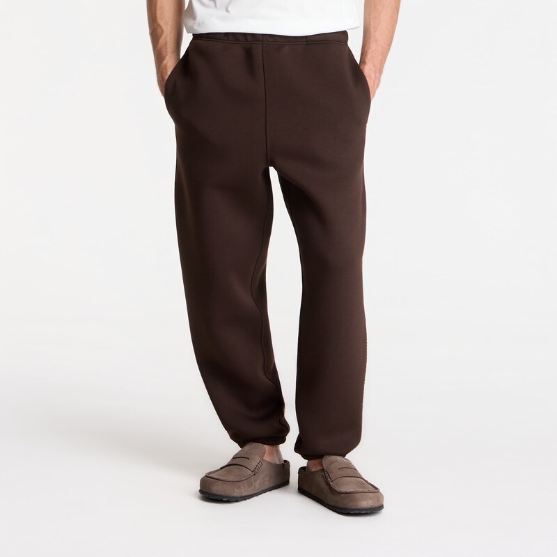 Tepláky Calvin Klein Cooling Spacer Embossed Logo Joggers Dark