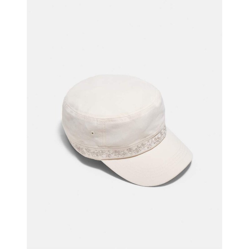 Stradivarius Embroidered sailor cap in ecru-White