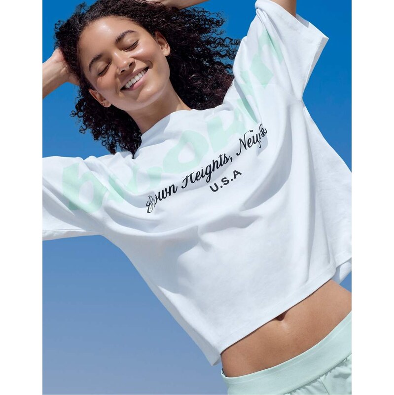 Stradivarius Graphic t-shirt in pastel green