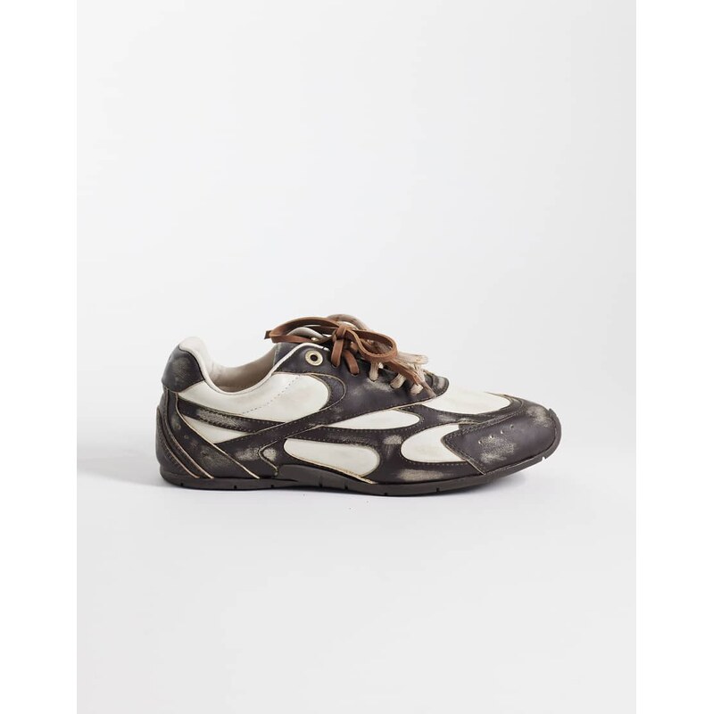 Bronx Myr-aa trainers in washed coffee bean and off white