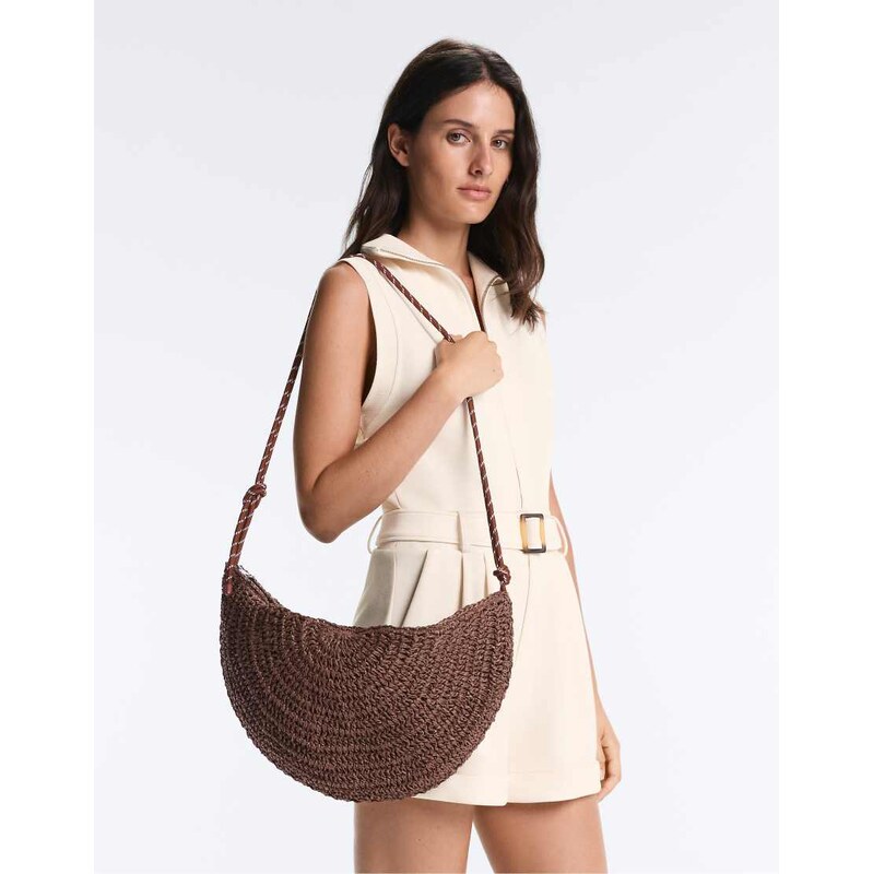 OYSHO Raffia-effect bag in brown