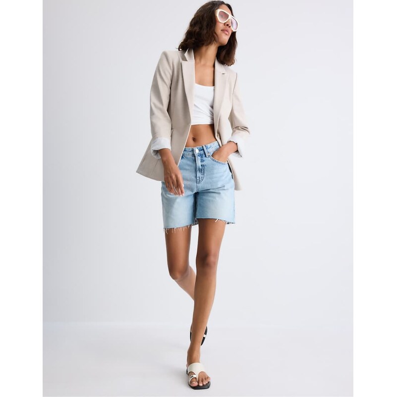 Stradivarius Slim fit blazer in vanilla-White