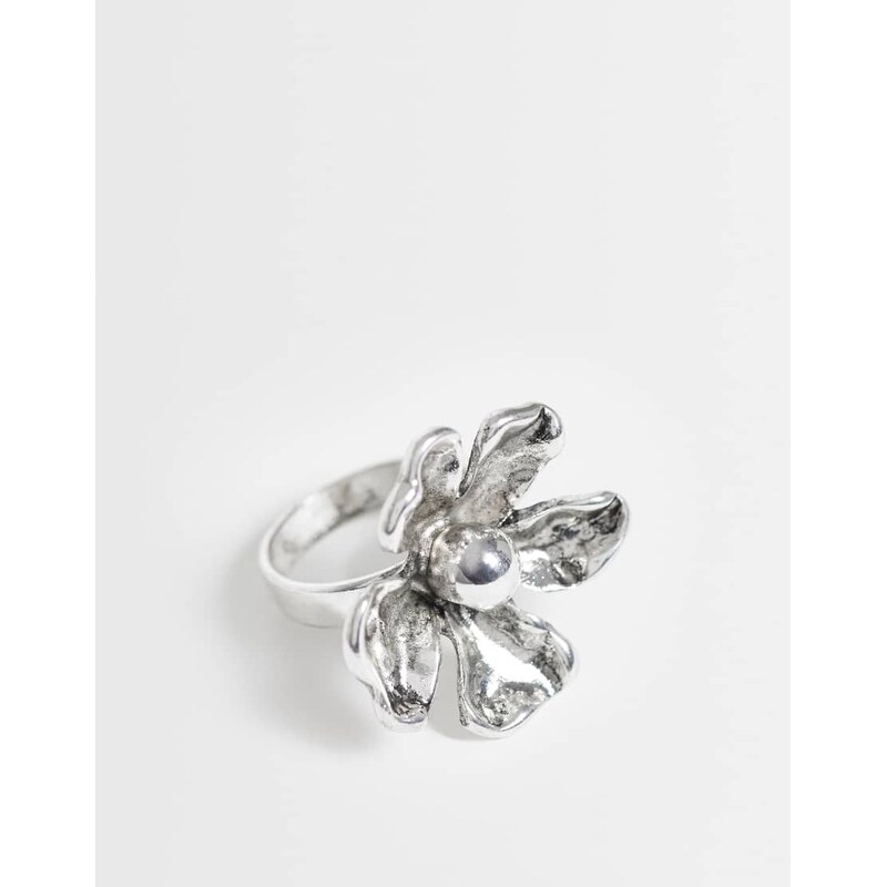 Reclaimed Vintage floral ring in burnished silver