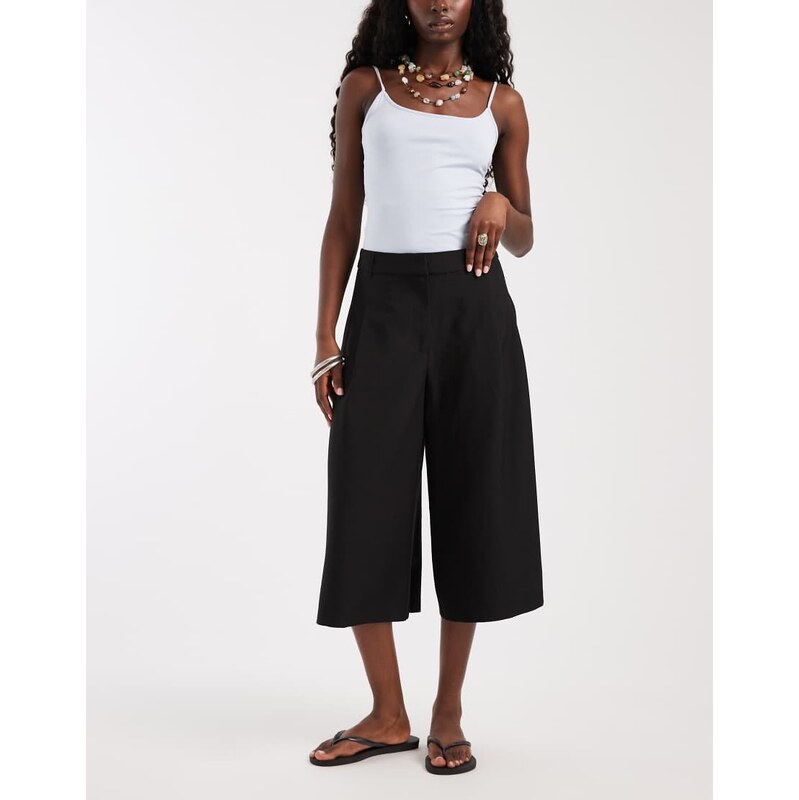 ASOS DESIGN Tailored high waist culotte trousers in black