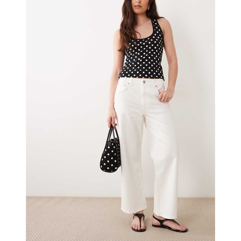 GANT cropped relaxed fit jeans in cream-White