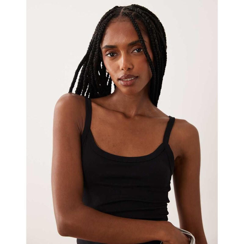Supre sleek RiRi scoop neck tank in black