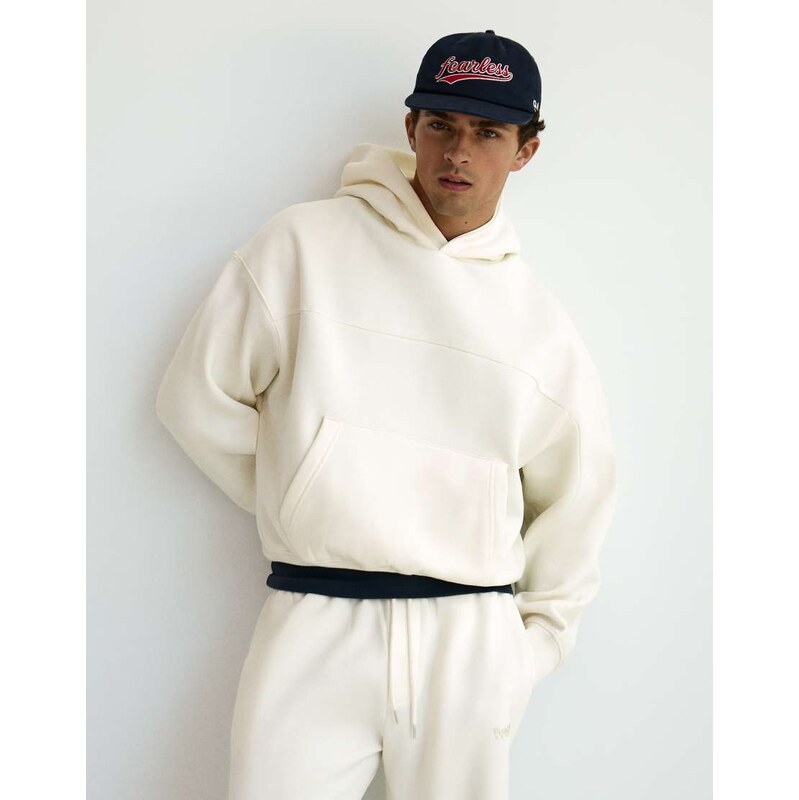 Bershka Boxyhoodie in white