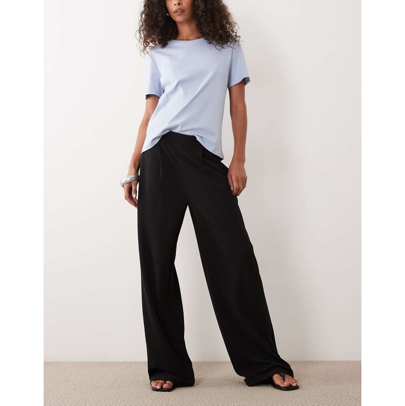 Vila wide leg pleated trousers in black-Brown