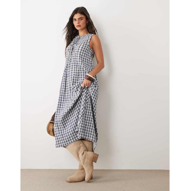 Daisy Street tie front chuck on smock maxi dress in blue check