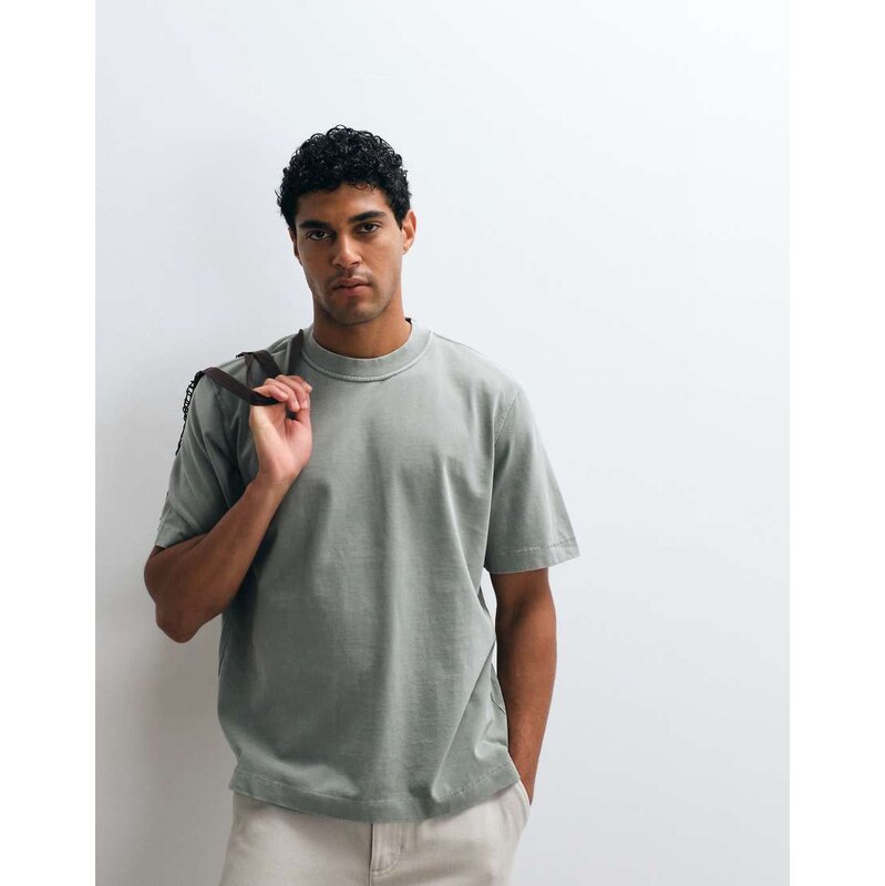 Abercrombie & Fitch premium heavyweight t-shirt in washed green