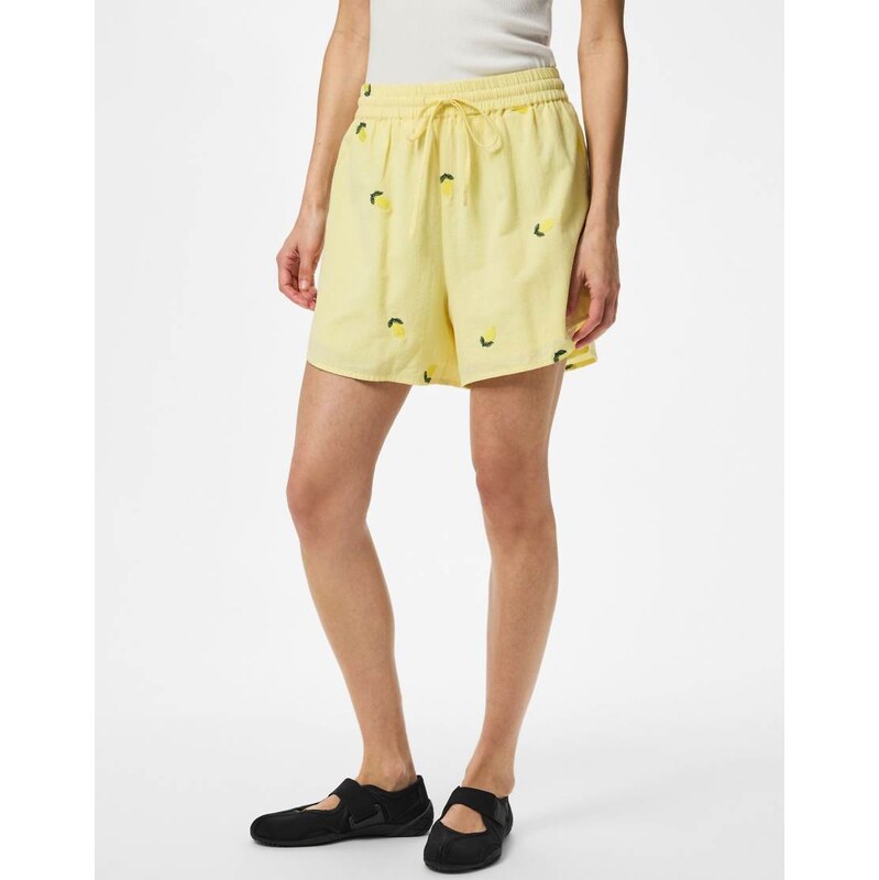 Pieces Shorts in pale banana 1-Yellow