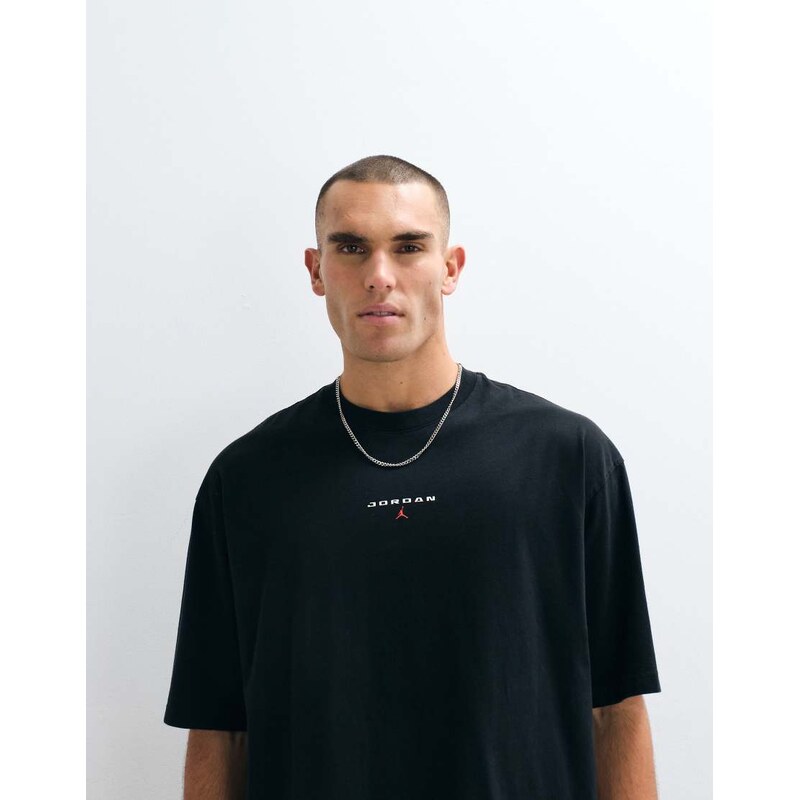 Jordan 96 oversized central logo t-shirt black