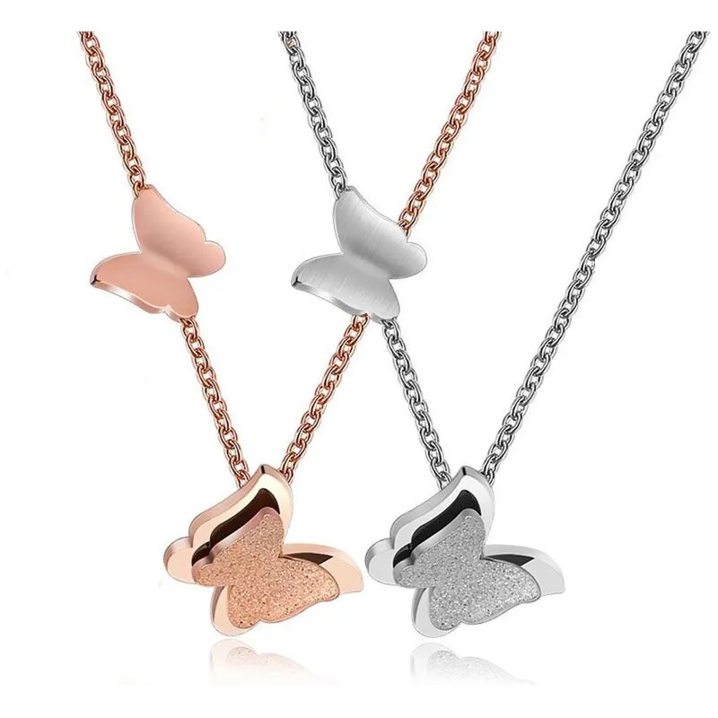 Impress Jewelry Náhrdelník z chirurgické oceli Třpytivý motýlek