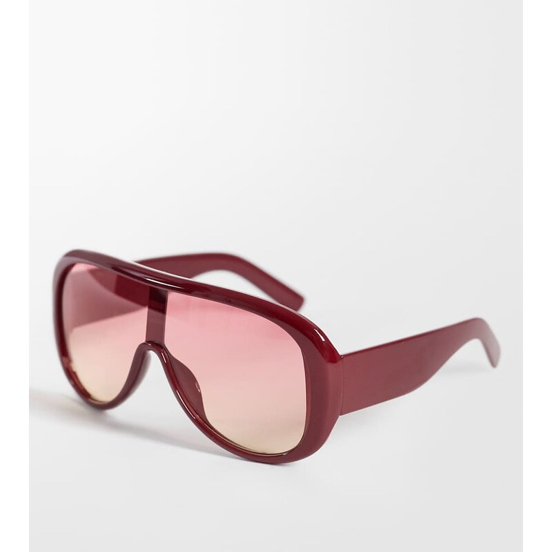 Kaiia exclusive chunky aviator ombre lens sunglasses in burgundy