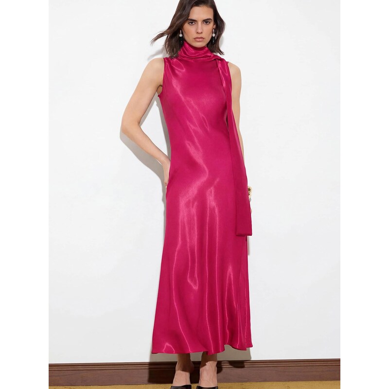 Trendyol Společenské šaty pink