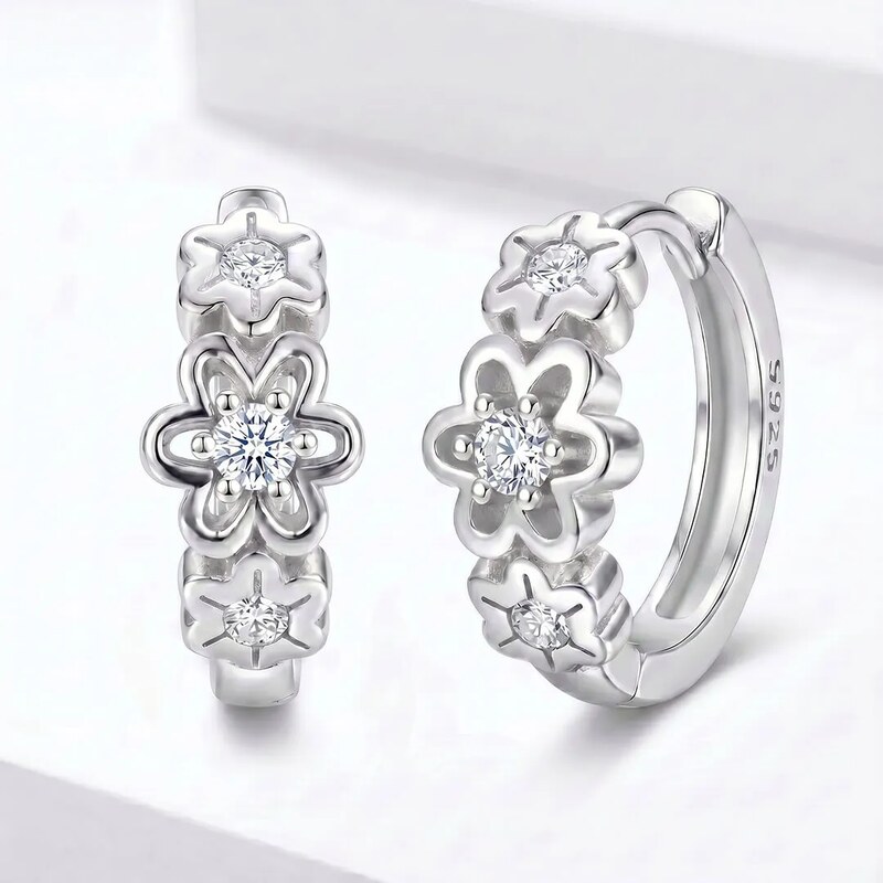 Elanis Jewel Stříbrné náušnice Okouzlující kvítky s čirými