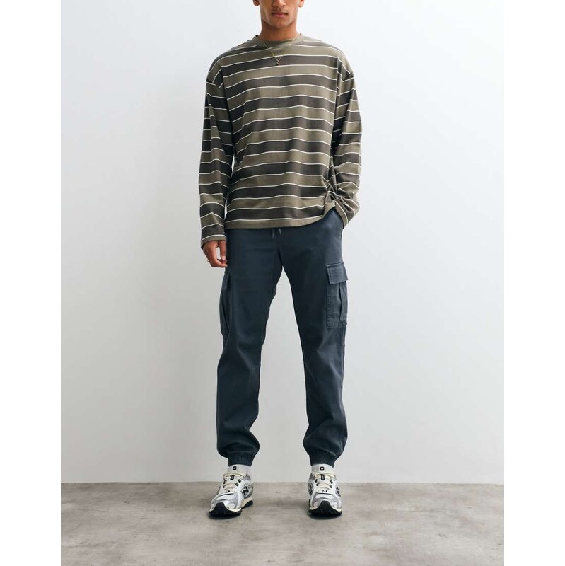 Jack & Jones cuffed slim cargo trousers in grey