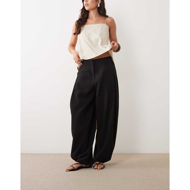 ASOS DESIGN Tailored tapered trouser with popper hem detail in