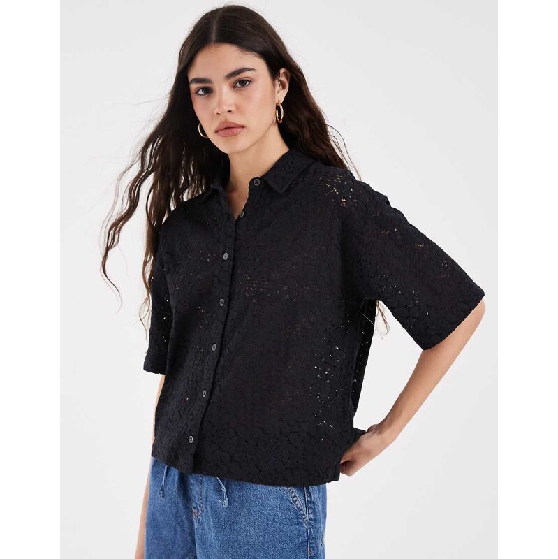 Levis harlie short sleeve lace shirt in black