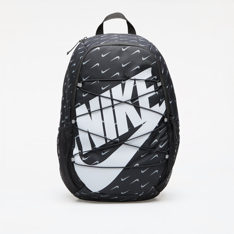 Batoh Nike Heritage Sweep Backpack 25L Black/ Black/ Wolf Grey