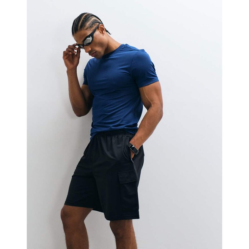 4505 Icon quick dry mesh 7 cargo short with zip pockets in black