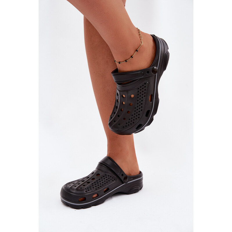 Dámské pěnové pantofle Černé model 22274012 - Boto