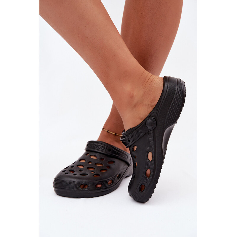 Dámské černé pěnové pantofle s model 22275328 - Boto