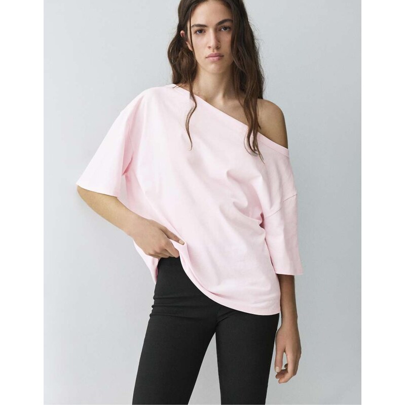Pull&Bear Asymmetric short sleeve t-shirt in pink