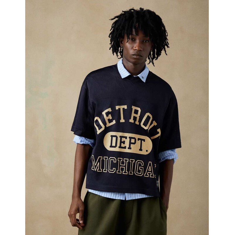 Bershka American mesh boxy t-shirt in blue-Navy