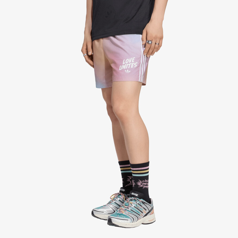 adidas Originals Šortky adidas Pride AOP Shorts (Water Proof)