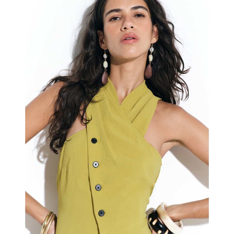 ASOS DESIGN Tailored wrap neck waistcoat in gold