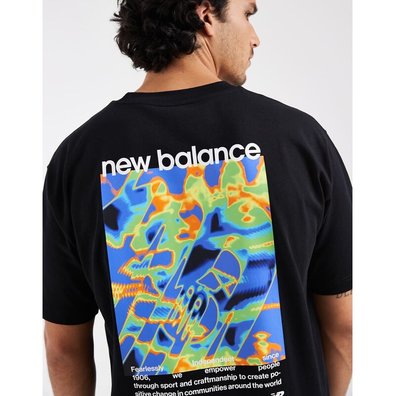 New Balance heat map graphic t-shirt in black