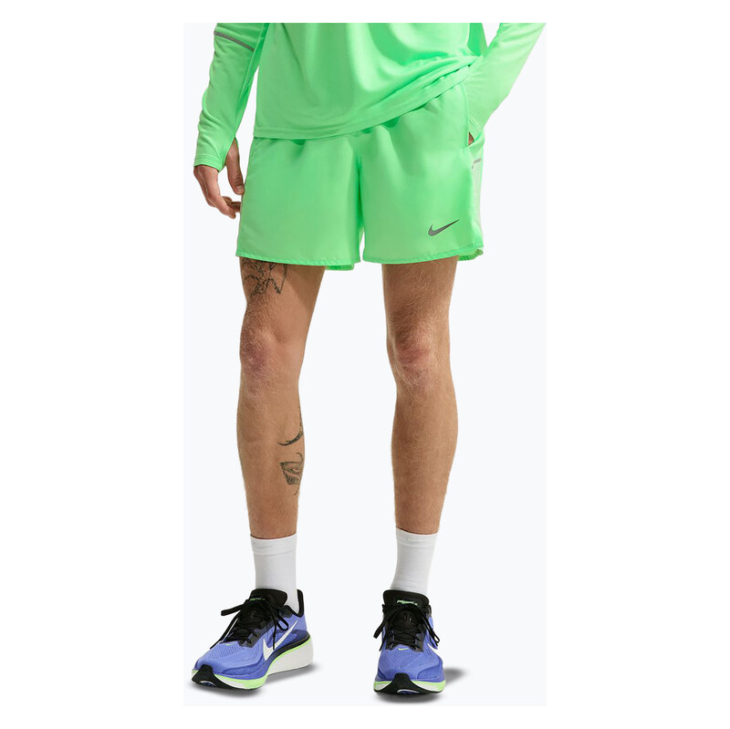 Pánské běžecké šortky Nike Miler illusion green